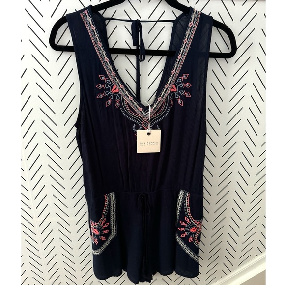 BLU PEPPER Embroidered Summer Tie Romper Sleeveless V Neck Navy Large - Picture 3 of 9